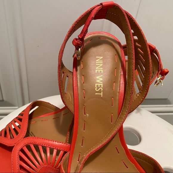 Nine West Hells 👠 - Picture 3 of 6